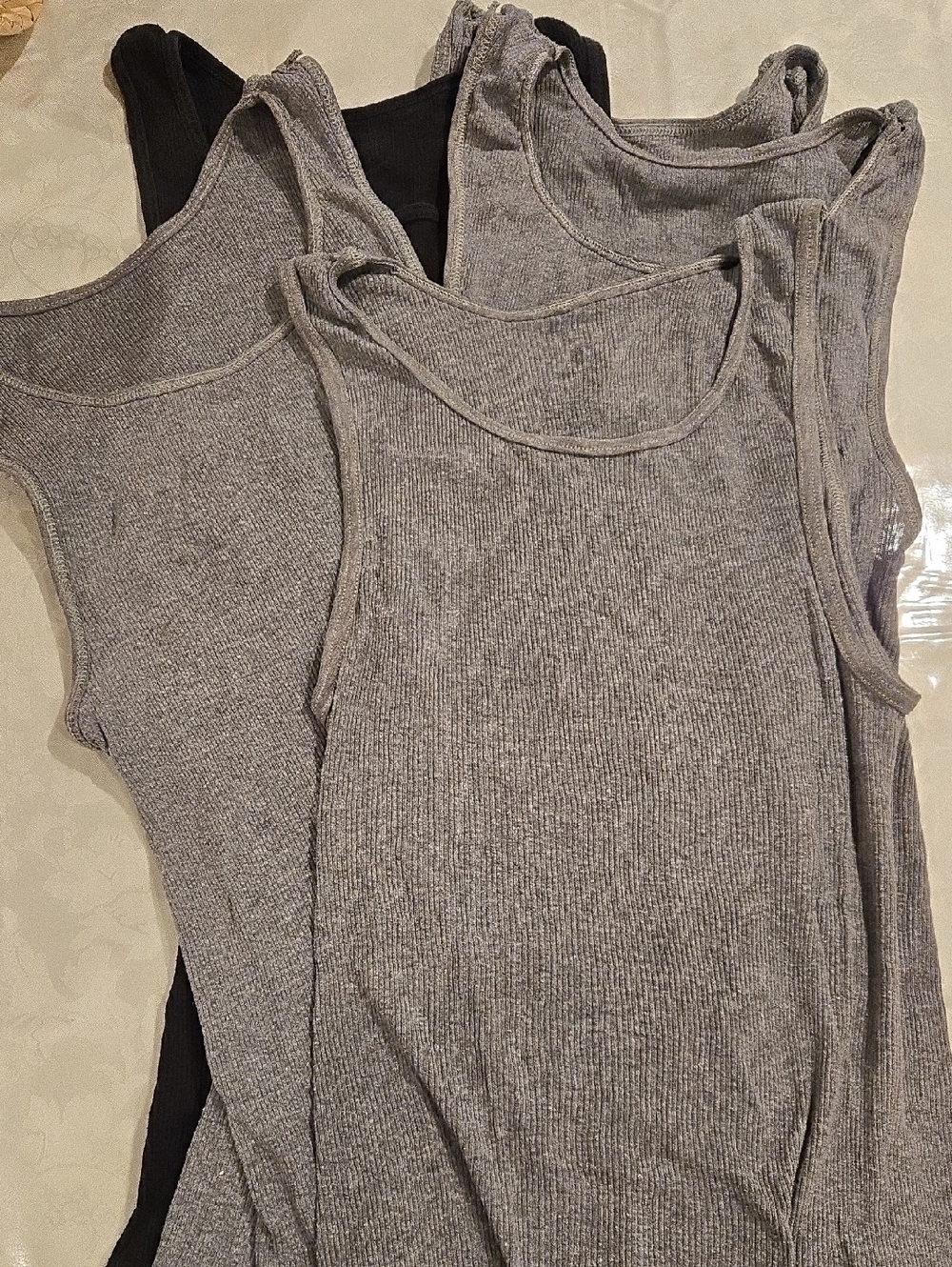 (5) Men's Classic Ribbed Tank Top - Gray And Black Size Large